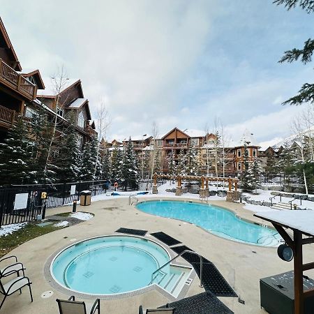 Canmore Mountain Retreat - Heated Pool & Hot-Tub Apartment Exterior photo